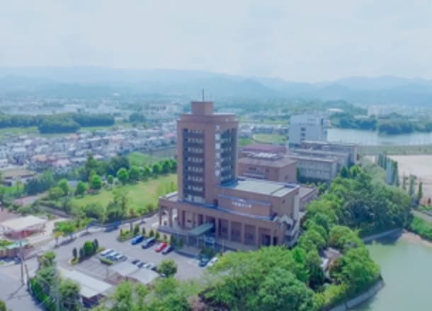 大学憲章・沿革