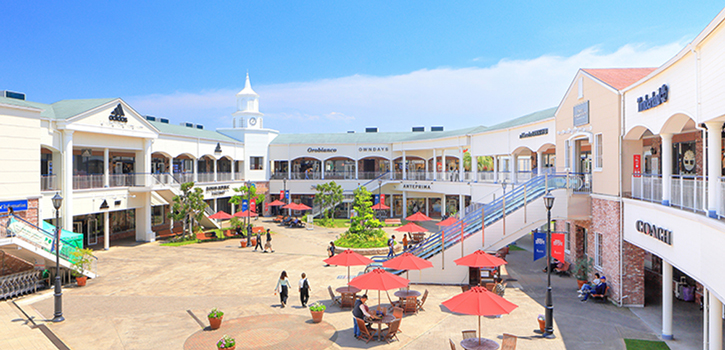 ブランド品から一点ものまで見ても楽しいお買い物。