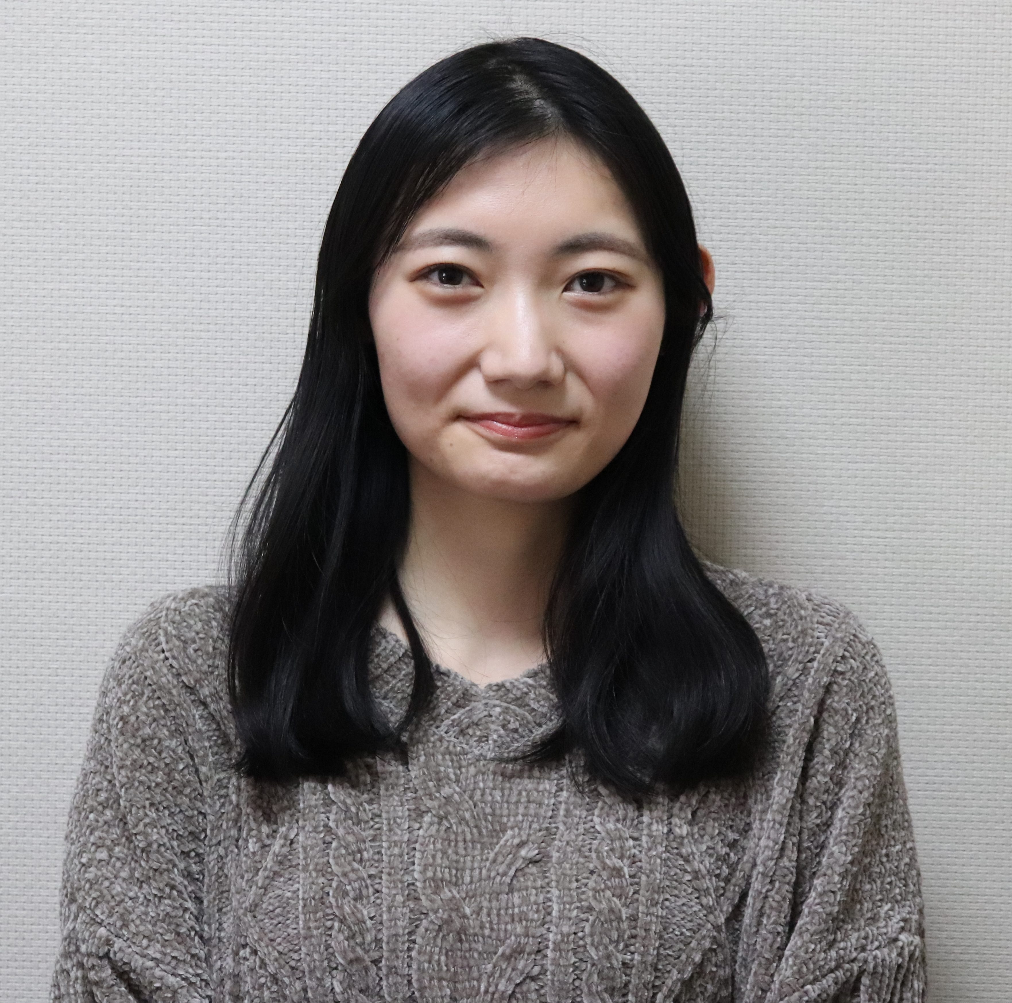 土岐梓