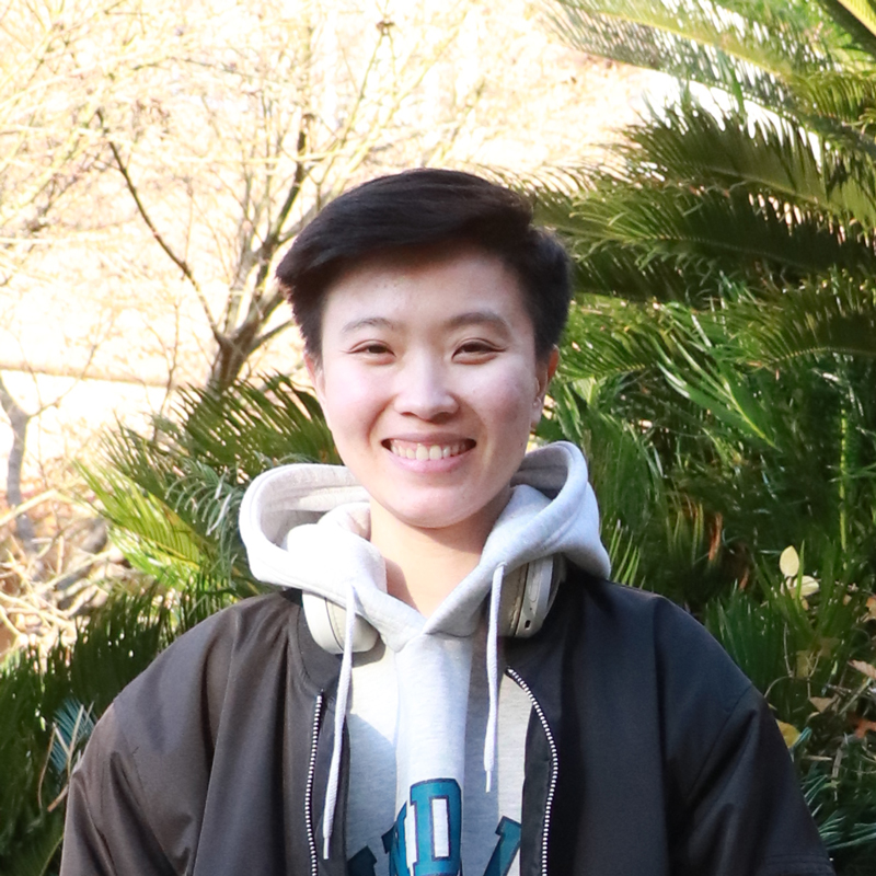 レー ファム ニュー イー さん